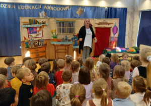 Pani Dyrektor składa życzenia Pracownikom Przedszkola