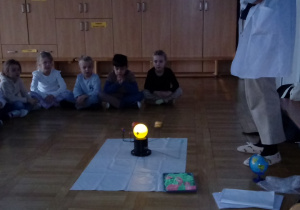 Prezentacja modelu układu słonecznego