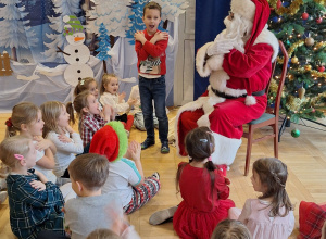 Mikołaj na spotkaniu z dziećmi