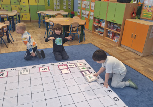 Układanie obrazków z okreslona liczbą elentów