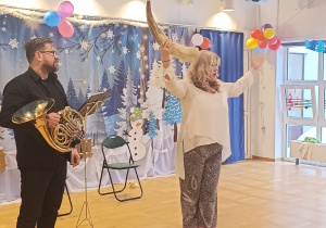 Występ Muzyków na scenie